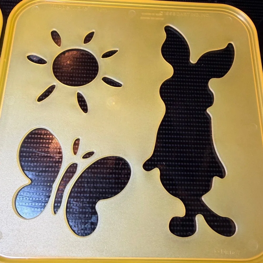 Vintage Tupperware Disney Winnie the Pooh Stencil Set 4 Pc 1998 Tuppertoys